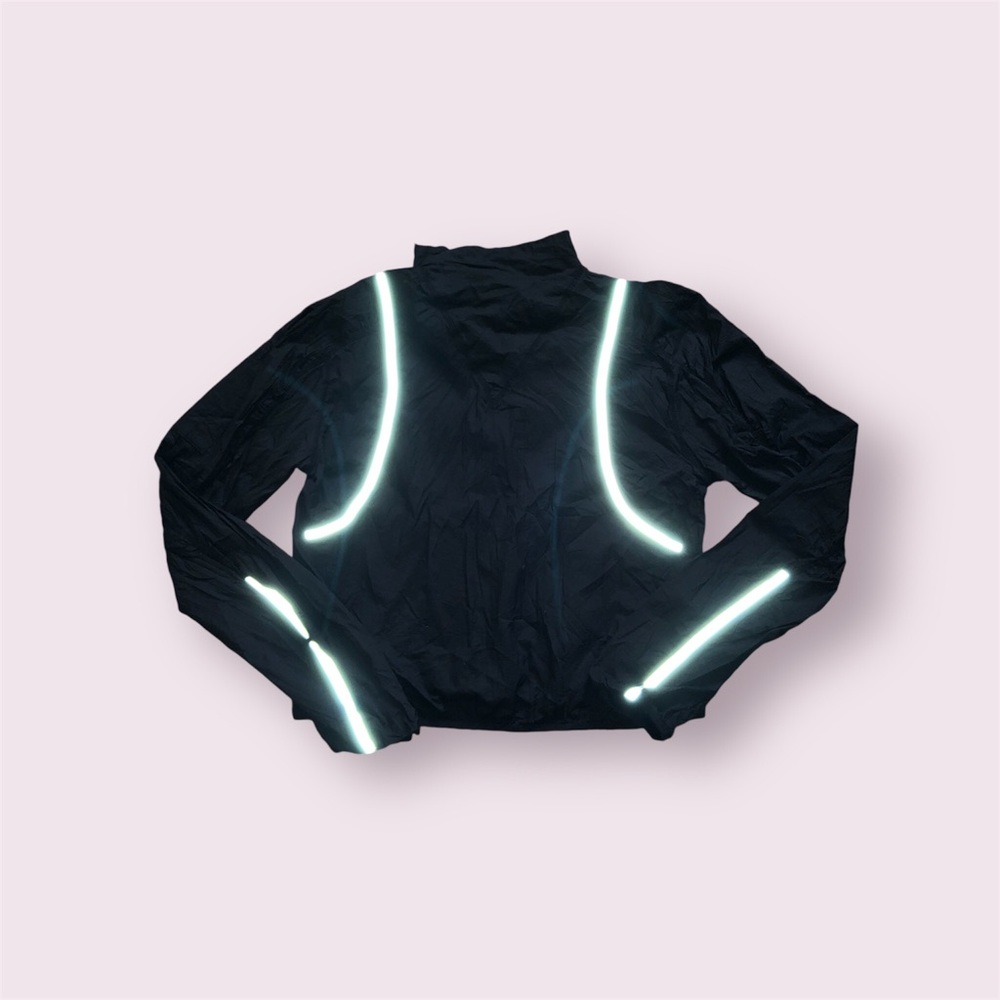 NWOT Great Escape Run windbreaker by FP Movement from Free People in size Medium - Picture 8 of 14